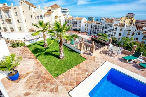 Fuengirola Apartment Sleeps 7 With Pool And Air Con