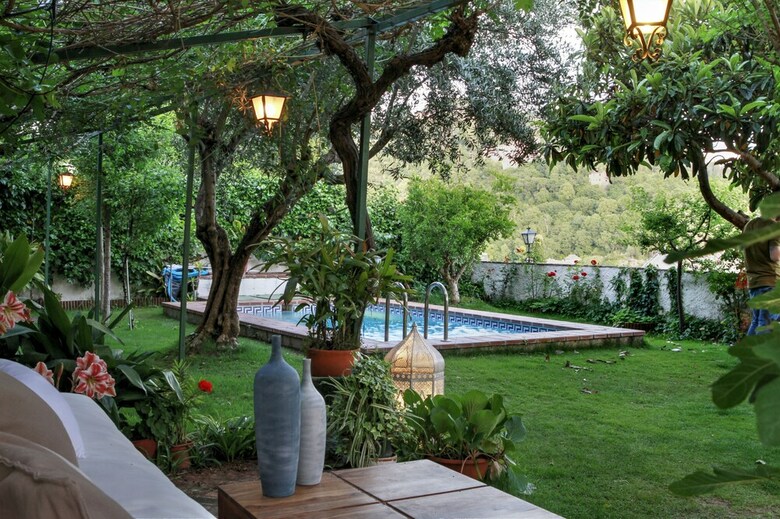Apartamento 2.5 Million Villa. Magical Sunset. Super Close To Everything. 5br, 4ba, Pool, A/c+heating