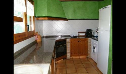 Gironella Villa Sleeps 17 With Pool