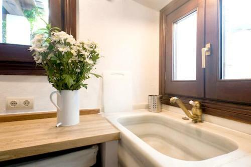 House With 2 Bedrooms In Granada With Terrace And Wifi