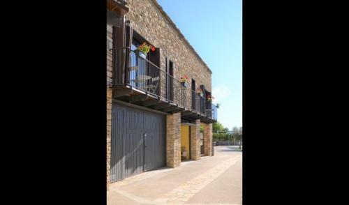 Guardia de Tremp Villa Sleeps 6 With Pool And Air Con