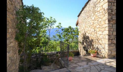 Guardia de Tremp Villa Sleeps 6 With Pool And Air Con