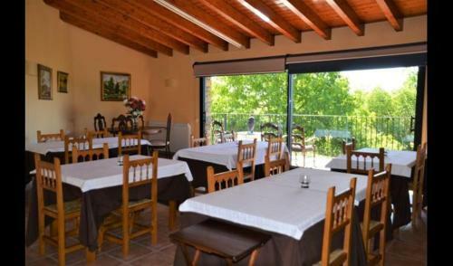Guardia de Tremp Villa Sleeps 6 With Pool And Air Con