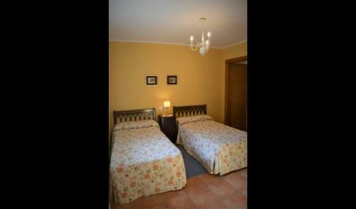 Guardia de Tremp Villa Sleeps 6 With Pool And Air Con