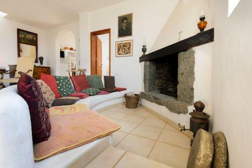 Villa La Bodega - House On Volcano With A Piano