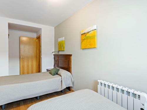 Contemporary Apartment In Gudar With Fireplace