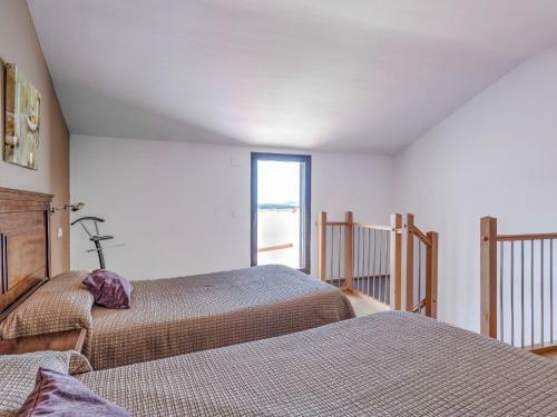 Voguish Apartment In Gudar With Heating