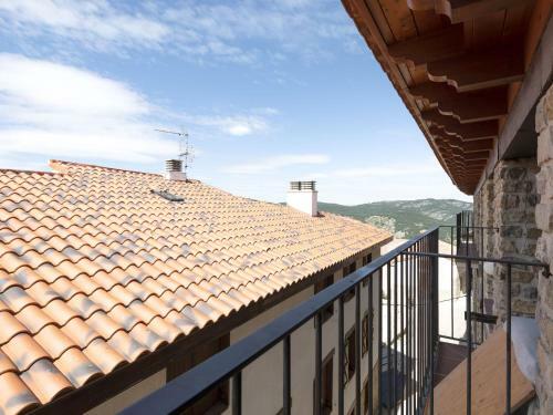 Voguish Apartment In Gudar With Heating