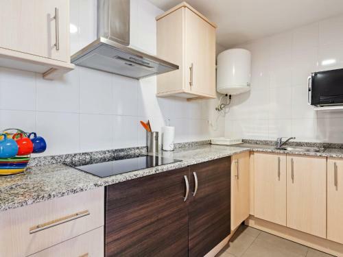 Inviting Apartment In Gudar With Balcony