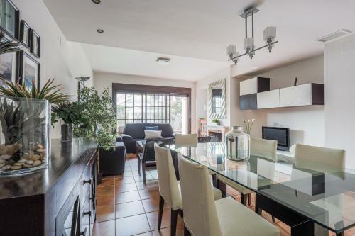 Fant�stica Casa-piscina Comunitaria Y Jard�n 8px