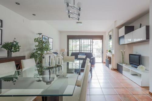 Fant�stica Casa-piscina Comunitaria Y Jard�n 8px