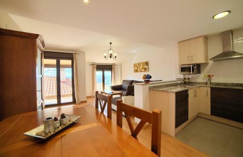 Apartment With One Bedroom In Gudar With Wifi