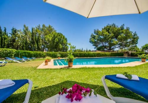 Inca Holiday Home Sleeps 9 With Pool Air Con And Wifi