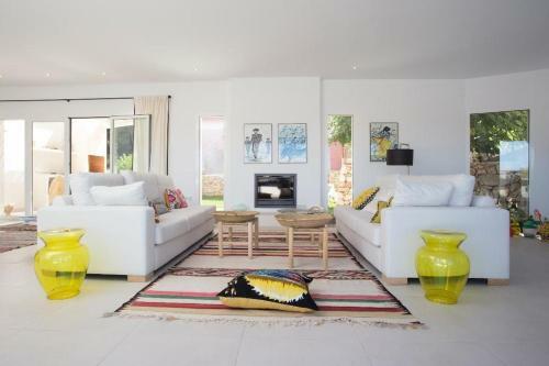 Xabia Villa Sleeps 8 Pool Air Con Wifi