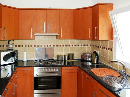 Holiday Home Del Sol - Jav612