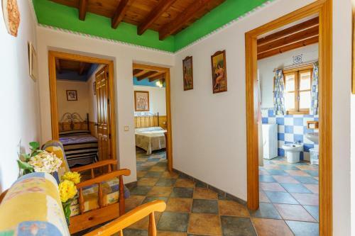 Mountain View Villa With Private Pool & Parking