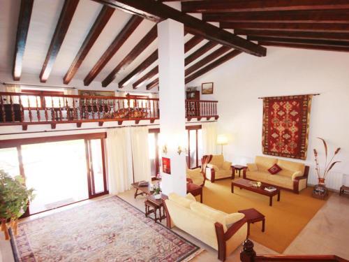 Javea Villa Sleeps 8 With Pool Air Con And Wifi