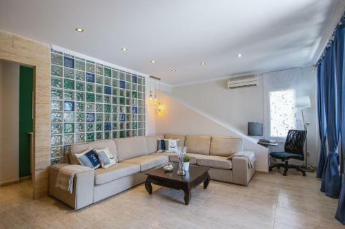 Xabia Apartment Sleeps 8 With Air Con And Wifi