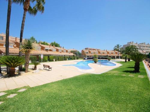 Apartment In Javea Sleeps 4 With Pool Air Con And Wifi