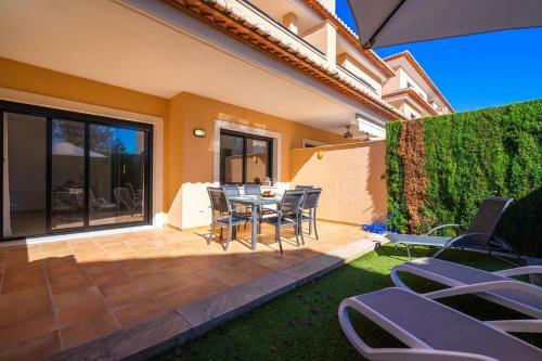 Xabia Apartment Sleeps 6 Pool Air Con Wifi