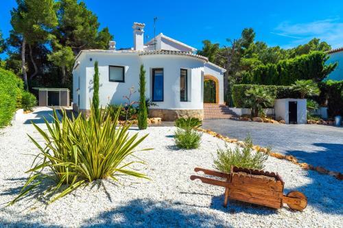 Xabia Villa Sleeps 4 Pool Air Con Wifi