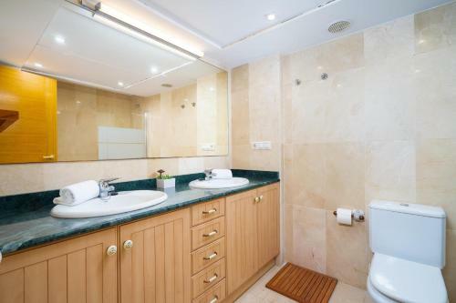 Xabia Apartment Sleeps 5 Pool Air Con Wifi