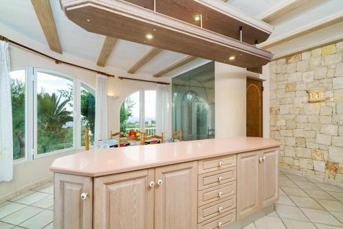 Javea Villa Sleeps 6 With Pool Air Con And Free Wifi
