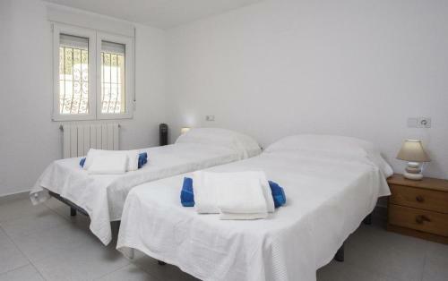 Javea Villa Sleeps 6 With Pool And Free Wifi