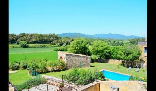 Villa In La Bisbal Sleeps 4 With Pool