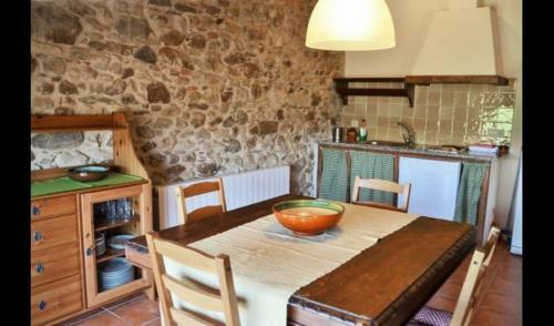Villa In La Bisbal Sleeps 4 With Pool
