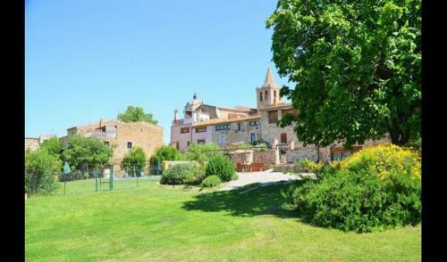 Villa In La Bisbal Sleeps 4 With Pool