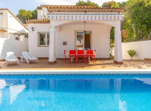 Villa Holiday Home Odri
