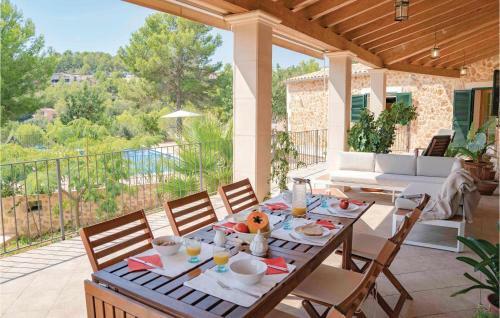 Four-bedroom Holiday Home In Ses Rotgetes de Canet