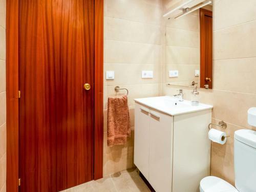 Hillview Holiday Home In Laguardia With Terrace