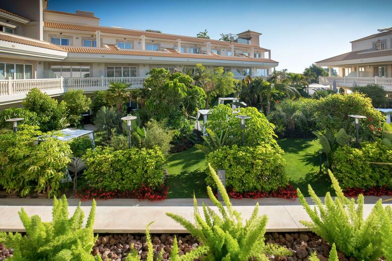 Hotel Barcel� La Nuc�a Hills