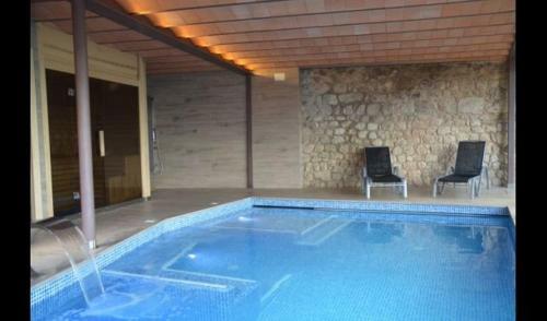 La Nou de Bergueda Villa Sleeps 5 With Pool