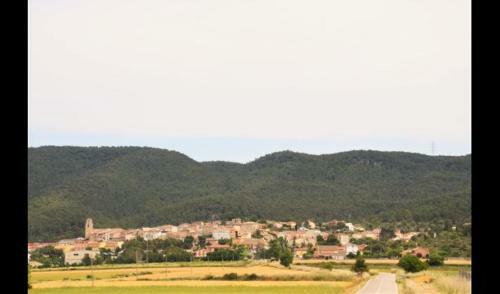 La Llacuna Villa Sleeps 3 With Pool