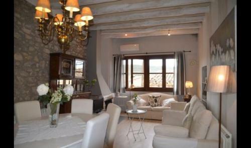La Llacuna Villa Sleeps 32 With Pool
