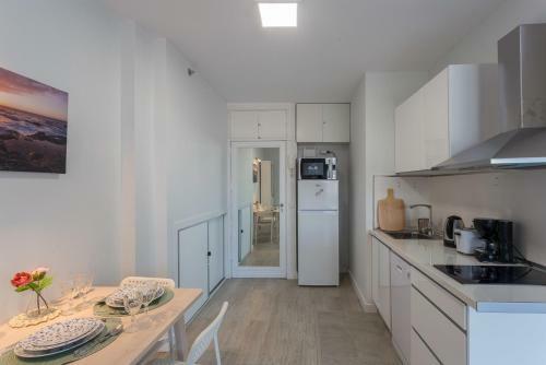 Apartamento Bello Horizonte Con Piscina