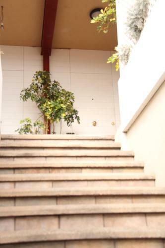 La Cornisa Vivac House