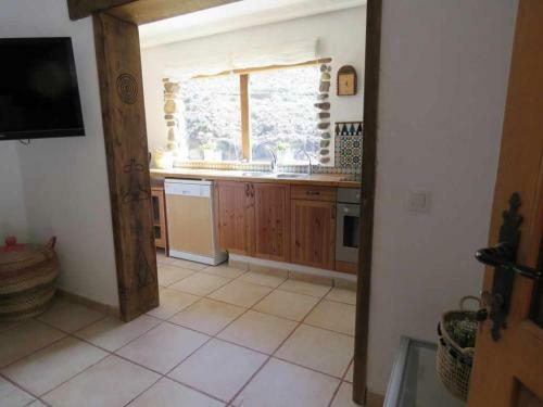 Hermosa Casa En Las Monta�as Con Piscina Privada Y Barbacoa