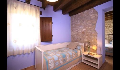 Les Planes D'hostoles Villa Sleeps 19 With Pool