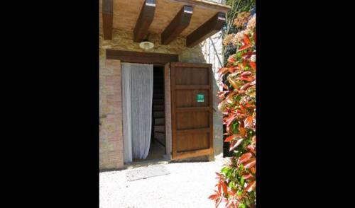 Les Planes D'hostoles Villa Sleeps 19 With Pool