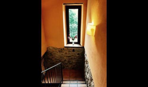 Les Planes D'hostoles Villa Sleeps 19 With Pool