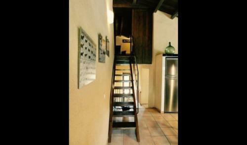 Les Planes D'hostoles Villa Sleeps 14 With Pool