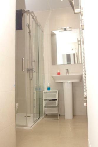 Apartment With One Bedroom In Leon With Wifi