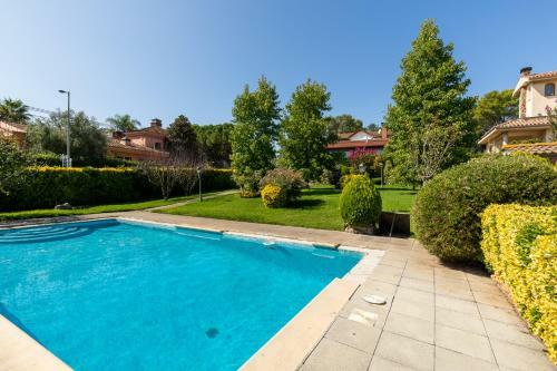 Villa Family Llinars-barcelona