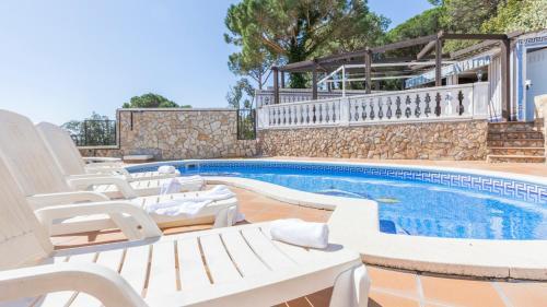 Sant Eloi Villa Sleeps 12 With Pool