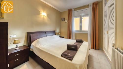 Lloret de Mar Villa Sleeps 8 Pool Wifi
