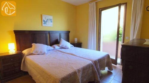 Lloret De Mar Villa Sleeps 8 Pool Wifi